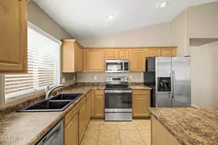2766 E Cowboy Cove Trail, San Tan Valley, AZ 85143 - Photo 14