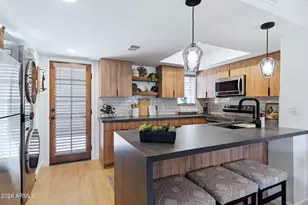 11011 N 92nd St, Scottsdale, AZ 85260 - Photo 6