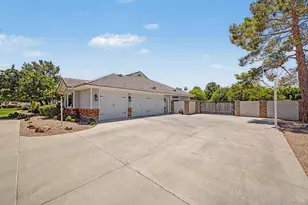 609 E Horseshoe Ave, Gilbert, AZ 85296 - Photo 52