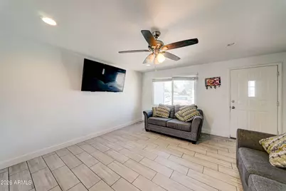 7937 W Meadowbrook Avenue, Phoenix, AZ 85033 - Photo 4