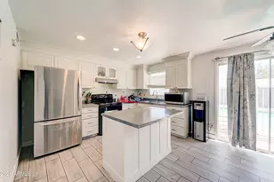 7937 W Meadowbrook Ave, Phoenix, AZ 85033 - Photo 10