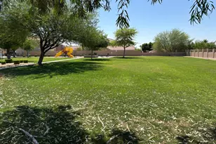 1722 W Amberwood Dr, Phoenix, AZ 85045 - Photo 24