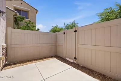 1945 W Busoni Place, Phoenix, AZ 85023 - Photo 14