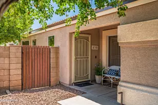 4705 E Desert Wind Dr., Phoenix, AZ 85044 - Photo 4
