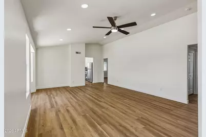 4705 E Desert Wind Drive, Phoenix, AZ 85044 - Photo 4