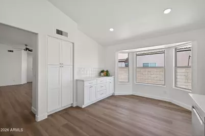 4705 E Desert Wind Drive, Phoenix, AZ 85044 - Photo 12
