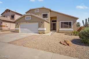 6421 W Lariat Ln, Phoenix, AZ 85083 - Photo 2