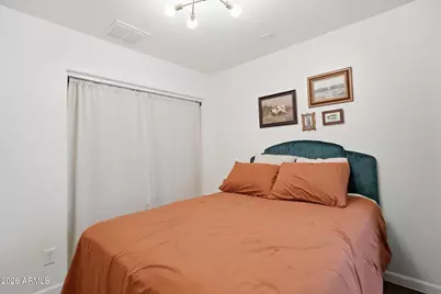 5740 S 21st Place, Phoenix, AZ 85040 - Photo 16