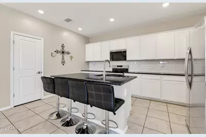 17321 W Country Club Terrace, Surprise, AZ 85387 - Photo 20
