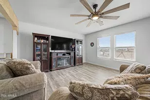 3805 N Juniper Dr, Eloy, AZ 85131 - Photo 2