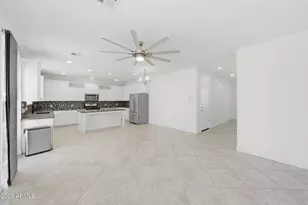 3030 N 38th St, Phoenix, AZ 85018 - Photo 8