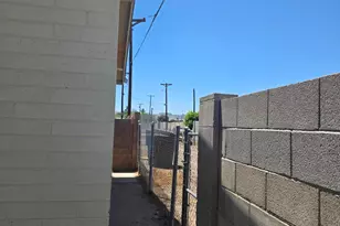 5244 S Montezuma St, Phoenix, AZ 85041 - Photo 4