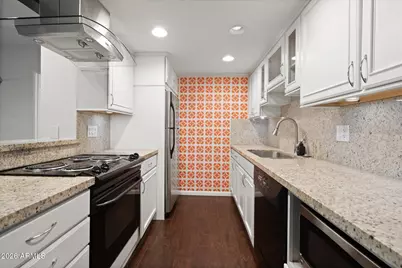 7557 N Dreamy Draw #176, Phoenix, AZ 85020 - Photo 8