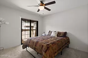 7557 N Dreamy Draw Dr, Phoenix, AZ 85020 - Photo 10