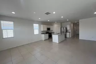 15645 W Desert Hollow Dr, Surprise, AZ 85387 - Photo 6