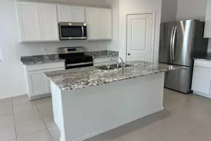 15645 W Desert Hollow Dr, Surprise, AZ 85387 - Photo 8