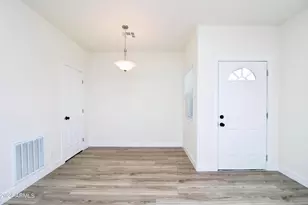 1306 E Purdue Ave, Phoenix, AZ 85020 - Photo 4