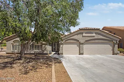 221 S Quartz Street, Gilbert, AZ 85296 - Photo 2
