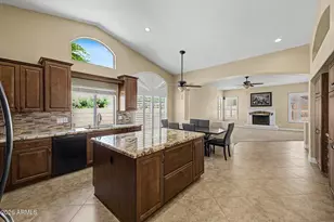 221 S Quartz St, Gilbert, AZ 85296 - Photo 14