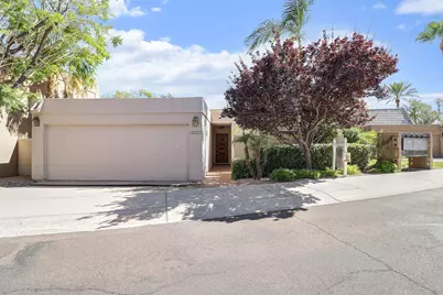 3025 E Marlette Avenue, Phoenix, AZ 85016 - Photo 2