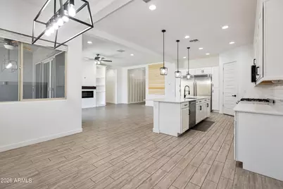 18868 W Laurel Lane, Surprise, AZ 85388 - Photo 10