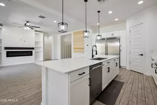 18868 W Laurel Ln, Surprise, AZ 85388 - Photo 12