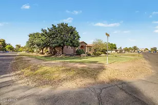 11102 E Victoria St, Chandler, AZ 85248 - Photo 4