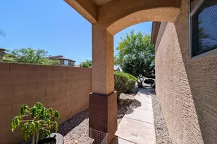 6525 S 37th Ln, Phoenix, AZ 85041 - Photo 8