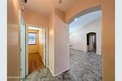 6525 S 37th Lane, Phoenix, AZ 85041 - Photo 36