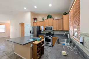 6525 S 37th Ln, Phoenix, AZ 85041 - Photo 16