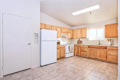 465 W Ivyglen Street #Apt 112, Mesa, AZ 85201 - Photo 2