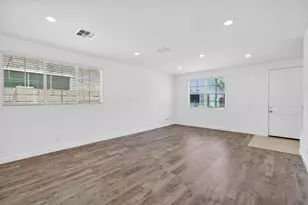 1138 E Sabino Dr, Chandler, AZ 85286 - Photo 4