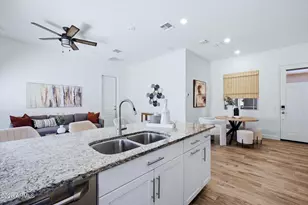 2525 E Pleasant Ln, Phoenix, AZ 85042 - Photo 26