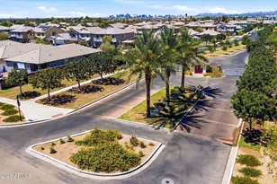 2525 E Pleasant Ln, Phoenix, AZ 85042 - Photo 48