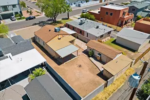 361 E Clarendon Ave, Phoenix, AZ 85012 - Photo 30