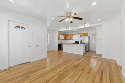 361 E Clarendon Avenue, Phoenix, AZ 85012 - Photo 4