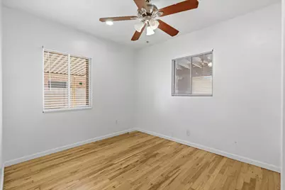 361 E Clarendon Avenue, Phoenix, AZ 85012 - Photo 14