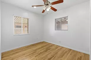 361 E Clarendon Ave, Phoenix, AZ 85012 - Photo 14