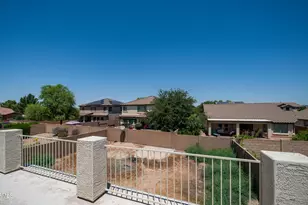 18182 W Desert Ln, Surprise, AZ 85388 - Photo 26