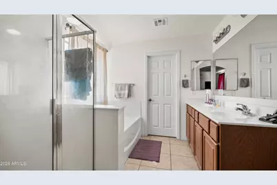 18182 W Desert Lane, Surprise, AZ 85388 - Photo 24