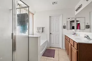 18182 W Desert Ln, Surprise, AZ 85388 - Photo 24