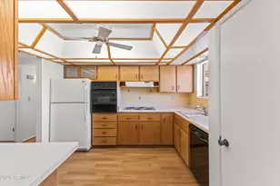 10201 W Andover Ave, Sun City, AZ 85351 - Photo 10