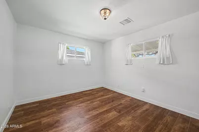 3547 E Meadowbrook Avenue, Phoenix, AZ 85018 - Photo 18