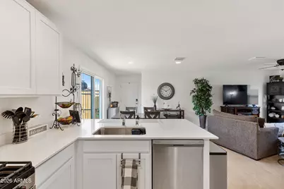 25055 N 174th Lane, Surprise, AZ 85387 - Photo 16