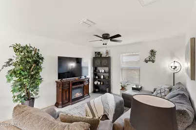 25055 N 174th Lane, Surprise, AZ 85387 - Photo 4