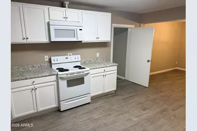 5929 W Mulberry Drive, Phoenix, AZ 85033 - Photo 12