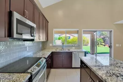 10476 E Hillery Drive, Scottsdale, AZ 85255 - Photo 2