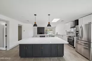 4446 E Coconino St, Phoenix, AZ 85044 - Photo 2