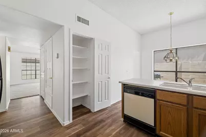 13815 S 41st Way, Phoenix, AZ 85044 - Photo 8