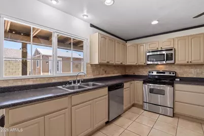 4610 W Laurie Lane, Glendale, AZ 85302 - Photo 6